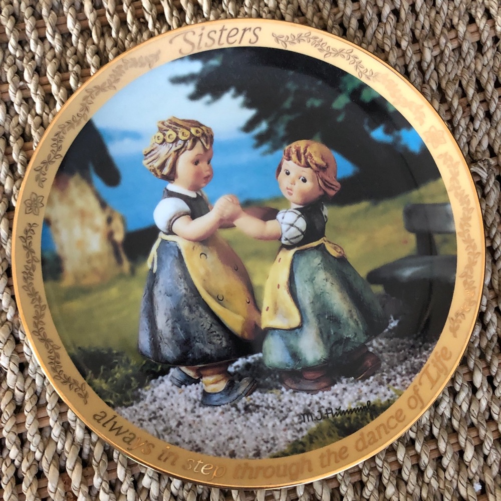 2for$20🟠Vintage Hummel collectible plate - Through the dance of life
